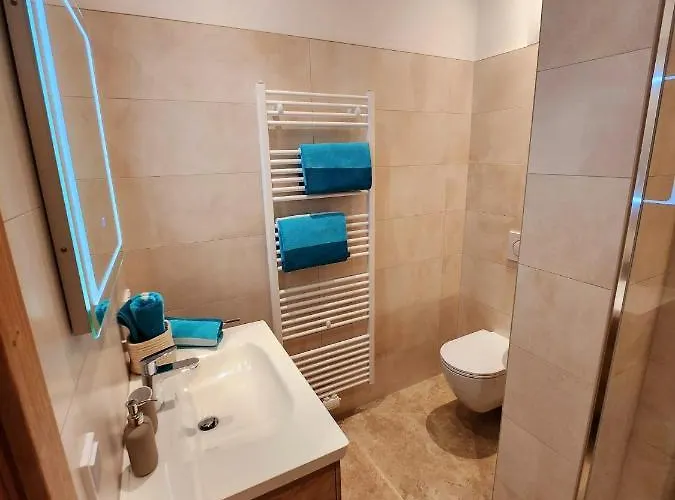 Mountain Jole * نيوستيف ام ستوبيتا