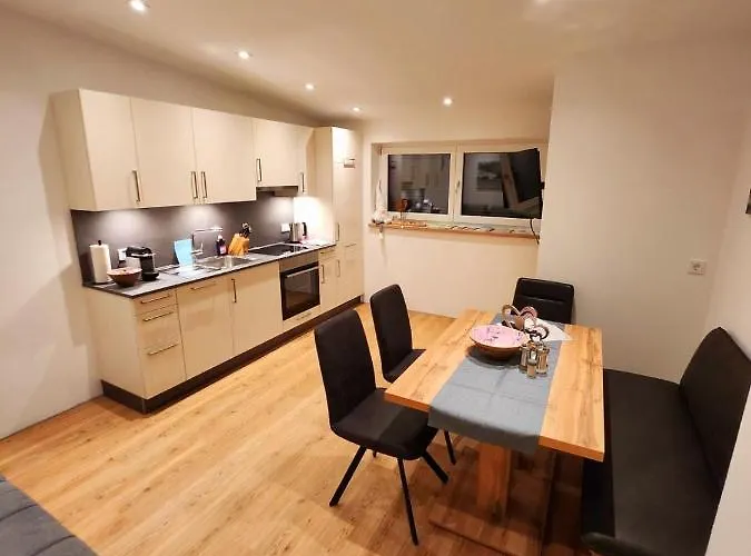 Mountain Jole ניוסטיפט אים סטובאיטל